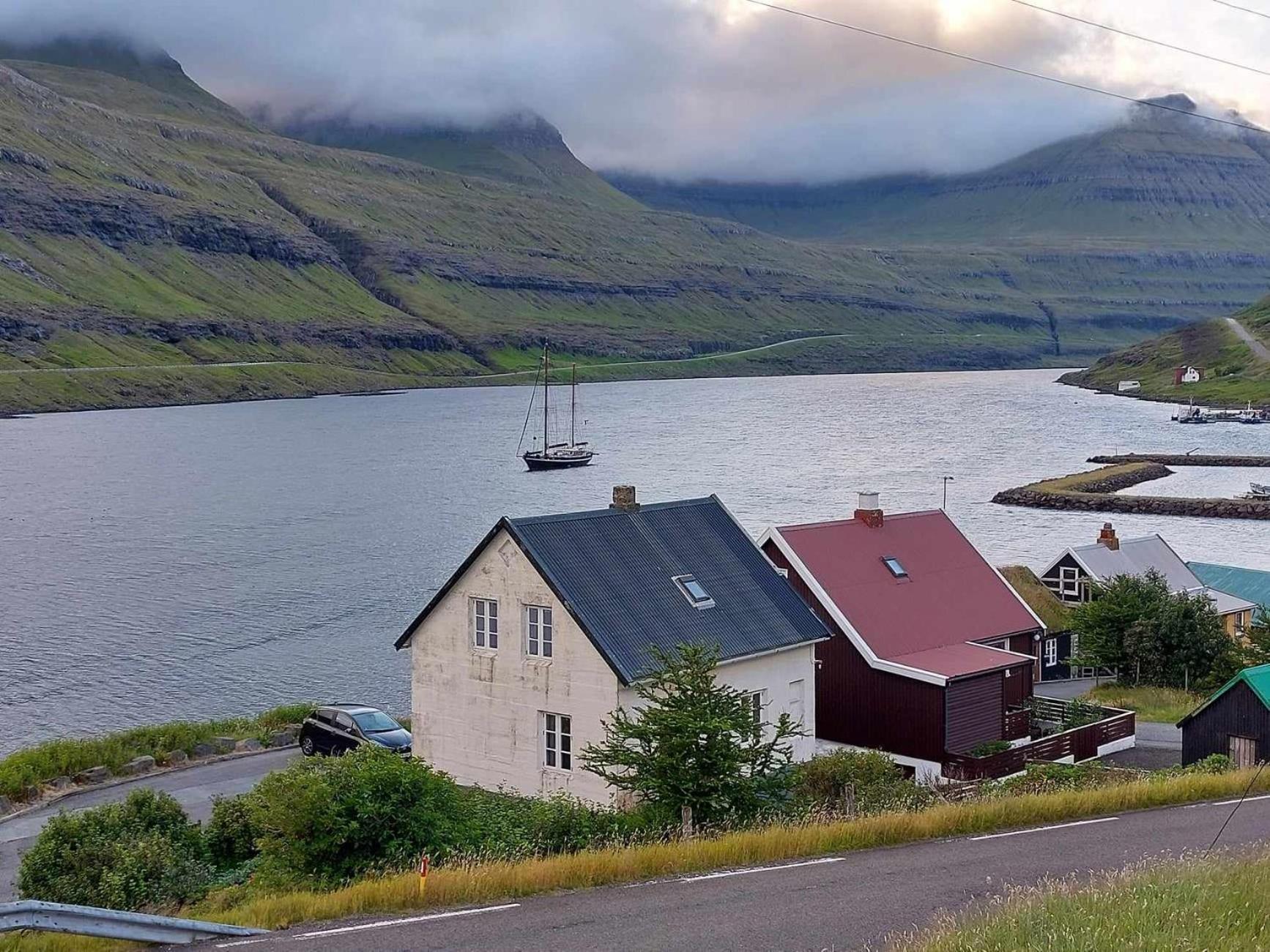 Fjord Guesthouse Funningsfjordur Dış mekan fotoğraf